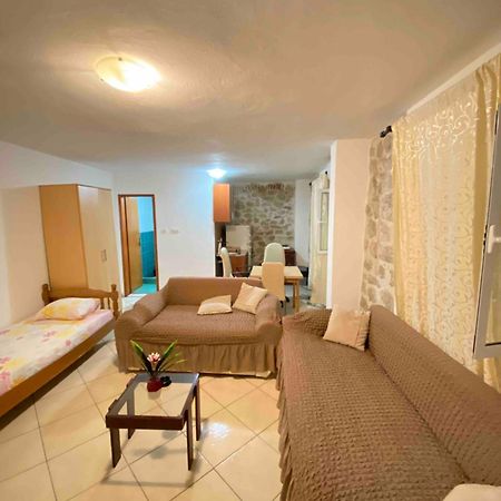 Pavle Apartmani ريسان المظهر الخارجي الصورة