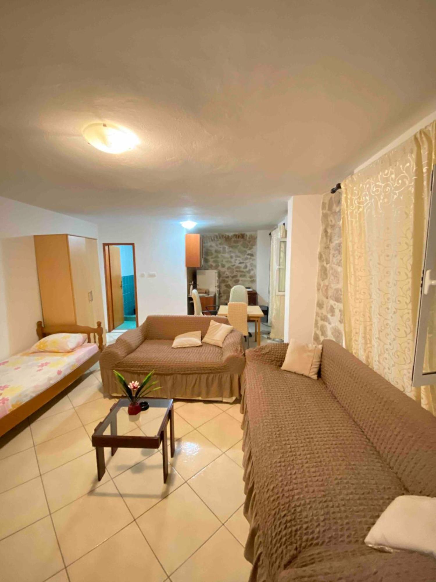 Pavle Apartmani ريسان المظهر الخارجي الصورة